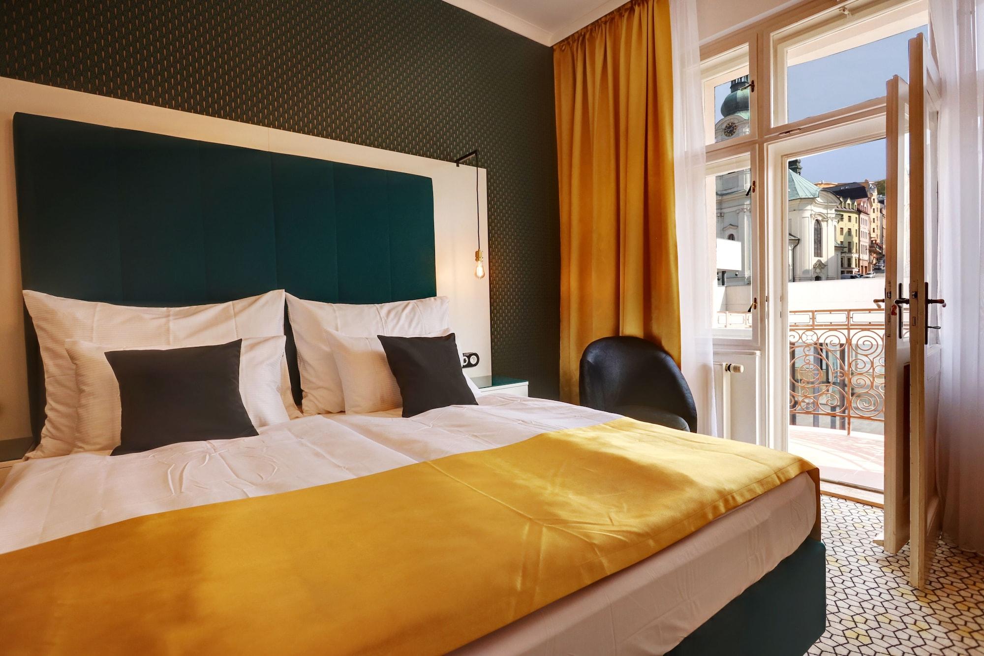 Art Deco Wolker By Astoria Hotel & Medical Spa Κάρλοβι Βάρι Εξωτερικό φωτογραφία