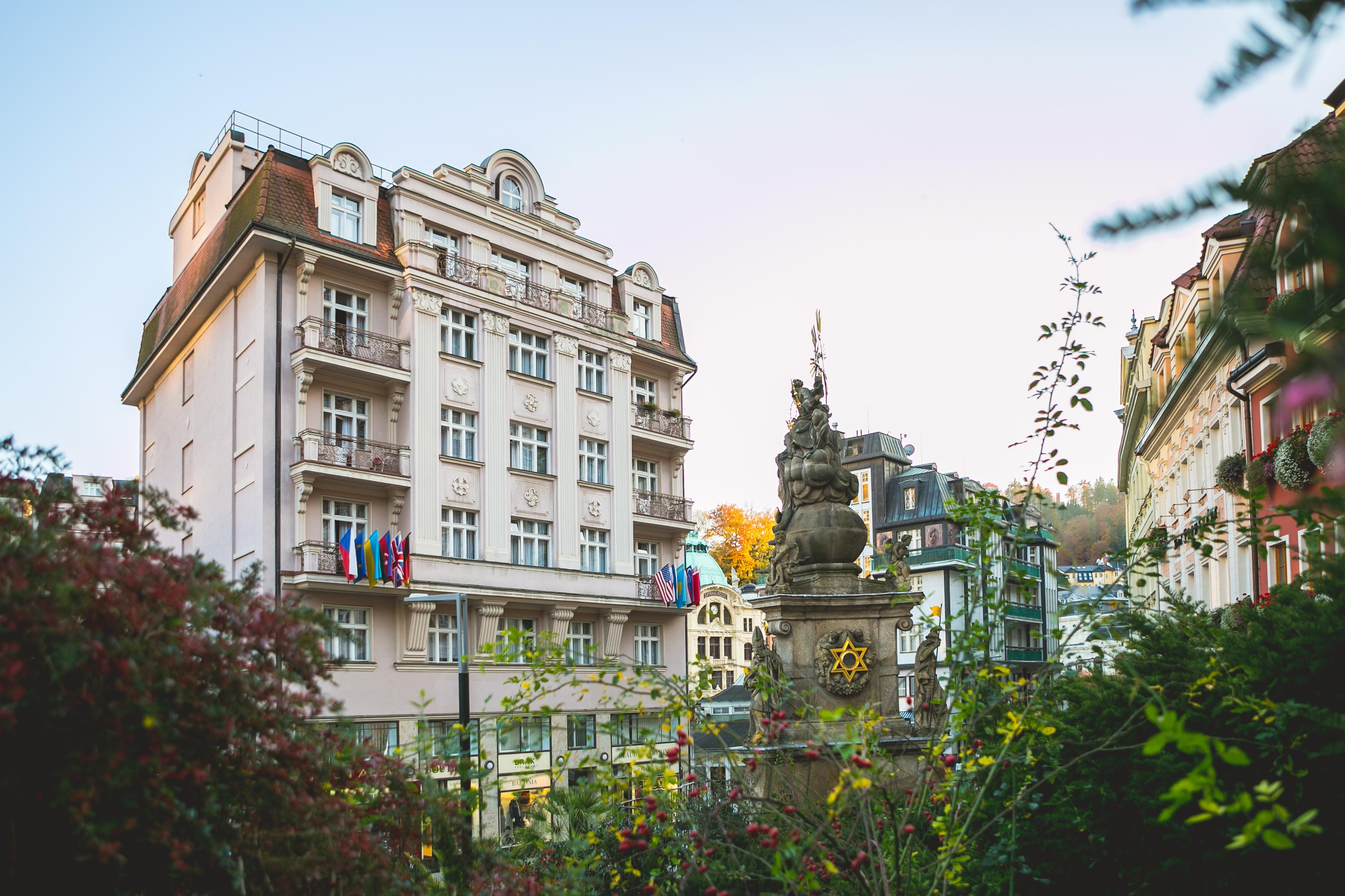 Art Deco Wolker By Astoria Hotel & Medical Spa Κάρλοβι Βάρι Εξωτερικό φωτογραφία