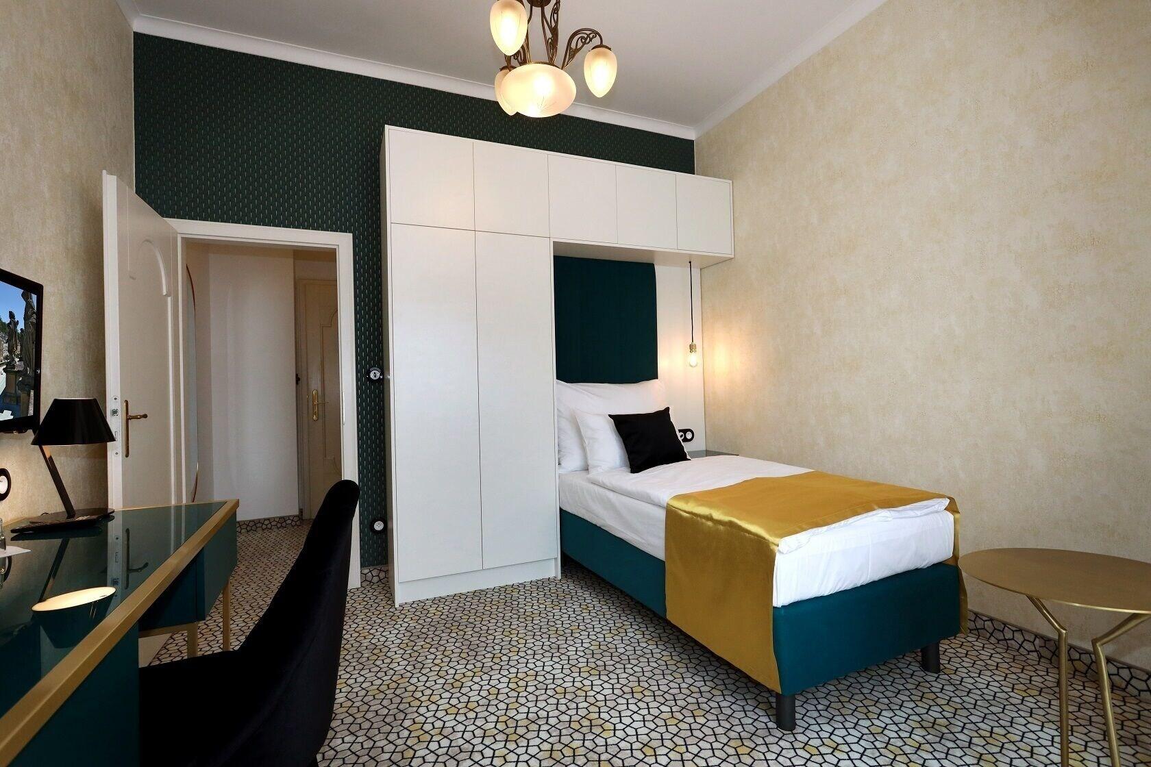 Art Deco Wolker By Astoria Hotel & Medical Spa Κάρλοβι Βάρι Εξωτερικό φωτογραφία