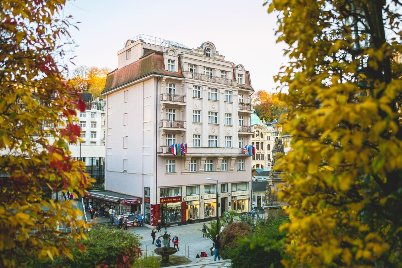 Art Deco Wolker By Astoria Hotel & Medical Spa Κάρλοβι Βάρι Εξωτερικό φωτογραφία